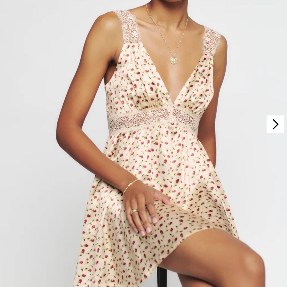 Reformation Elina Silk Dress Size 2 NWT but damaged zipper